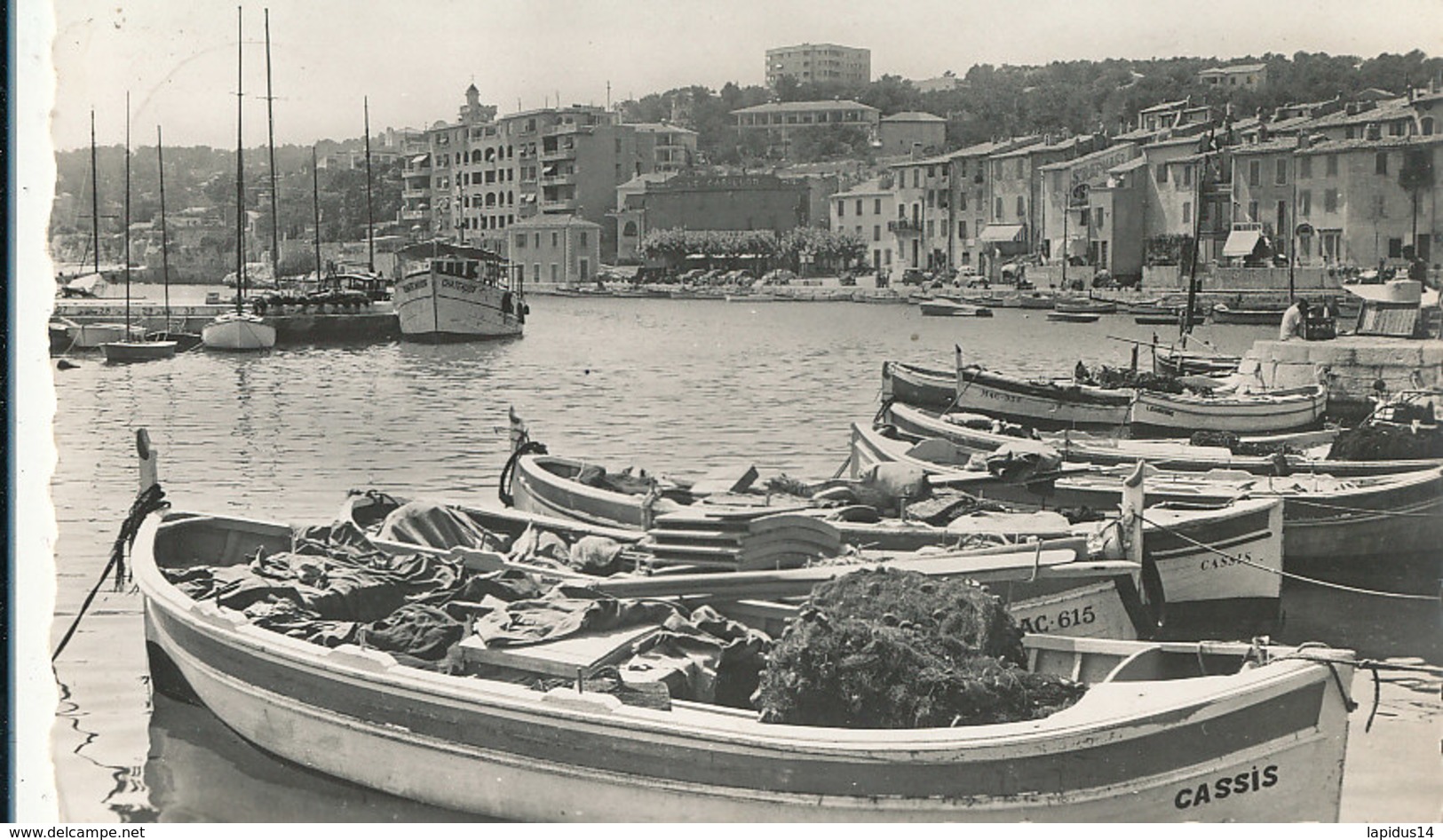 AR 533 /  C P S M -   CASSIS    ( 13 ) UN COIN DU PORT - Cassis