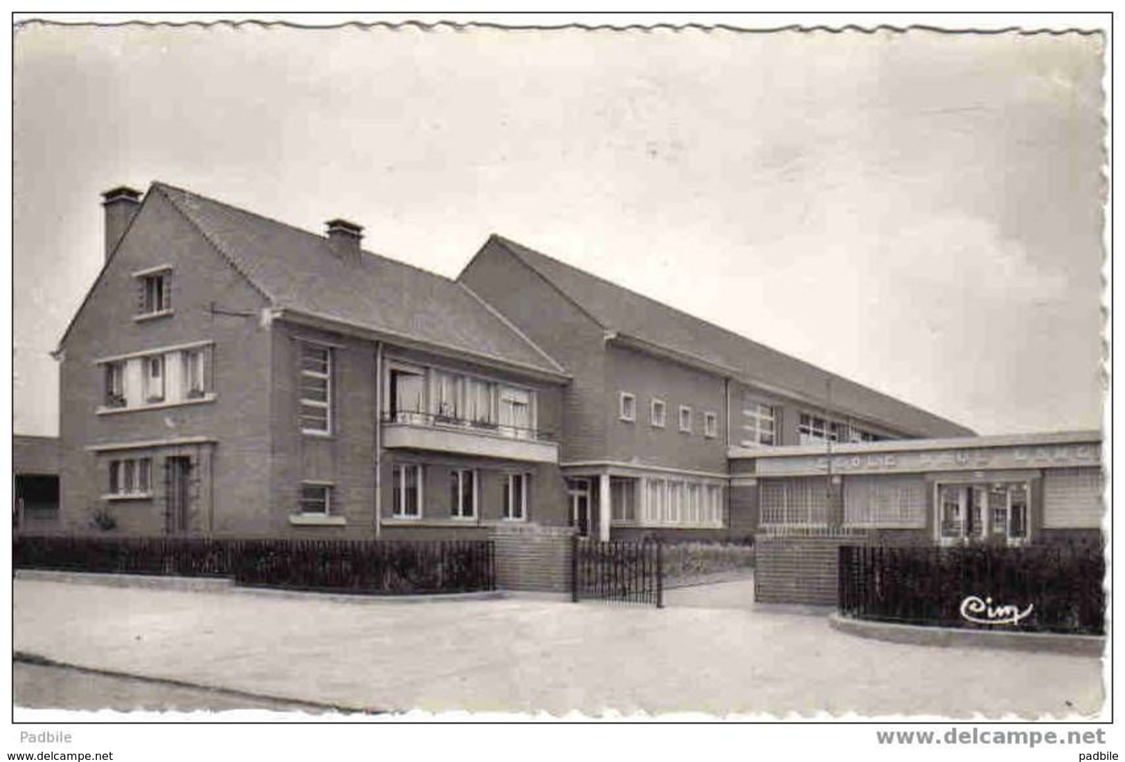 Carte Postale  59.  Seclin Ecole Primaire Des Garçon Paul Langevin  Trés Beau Plan - Seclin