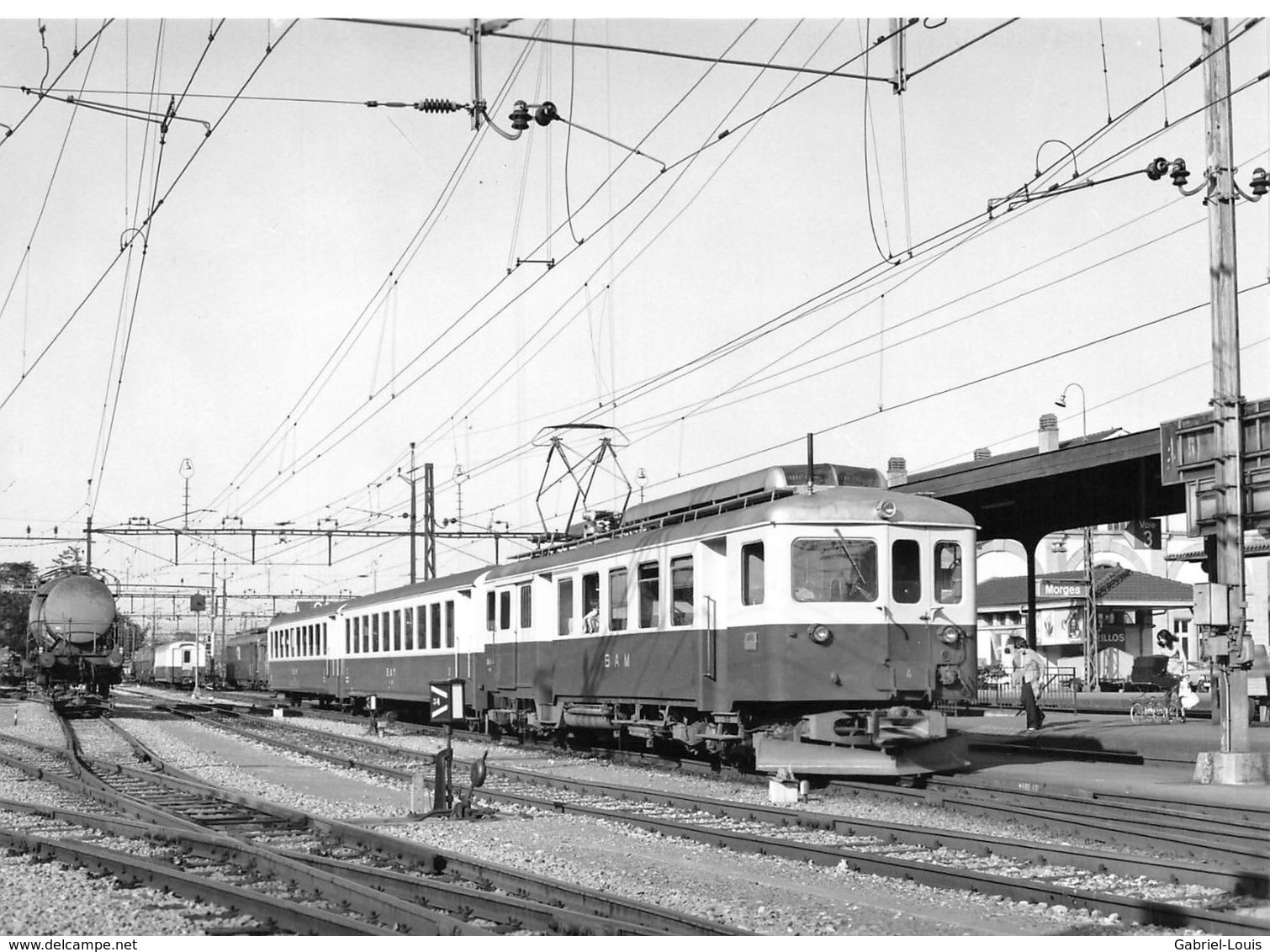 BVA - Gare De Morges  - Bière - Apples - Morges Ligne De Chemin De Fer -Train - B.A.M - BAM - Apples