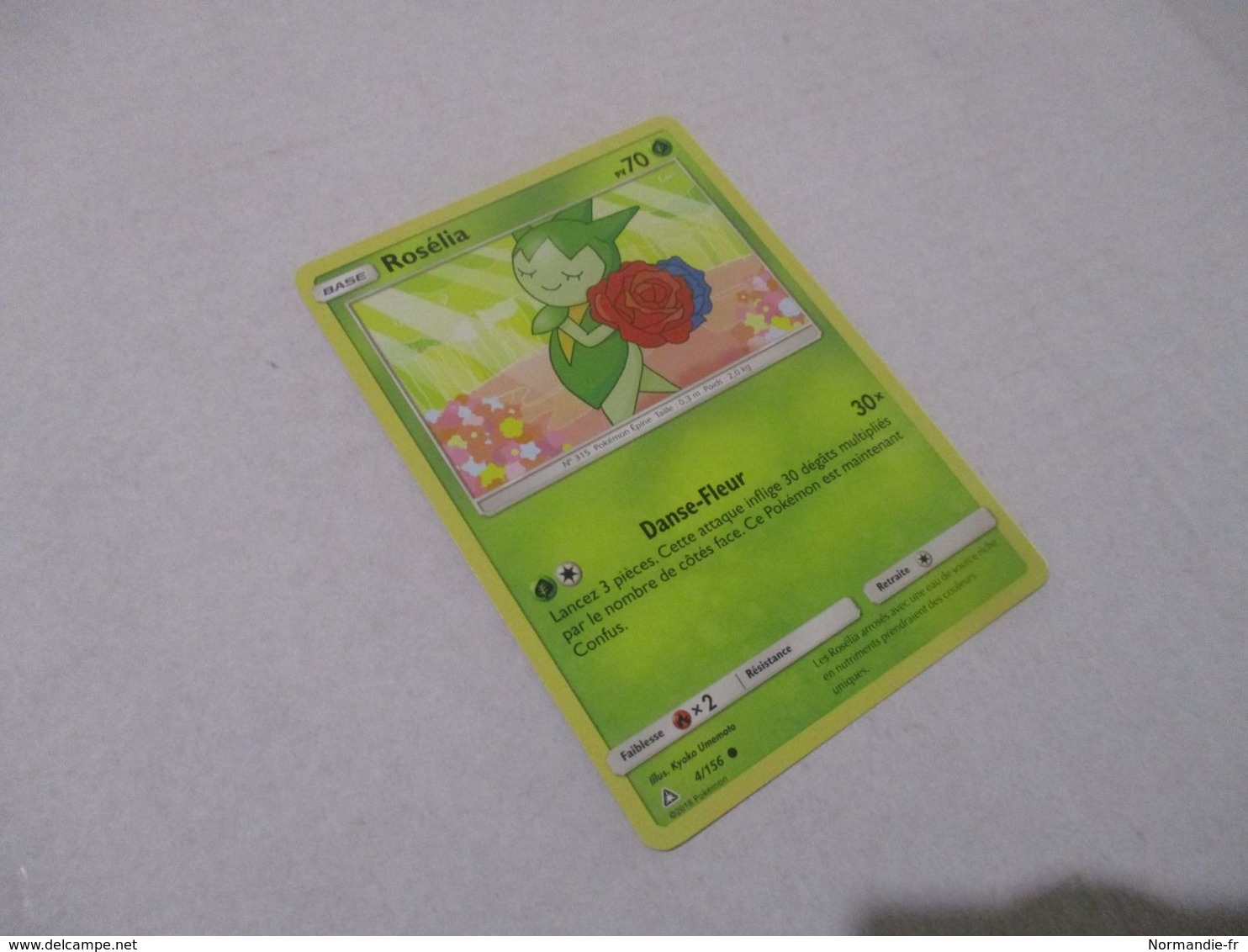 CARTE POKEMON ROSÉLIA 70 PV 4/156 SÉRIE SOLEIL ET LUNE ULTRA PRISME ANNÉE 2018 VF COMME NEUVE - Soleil & Lune