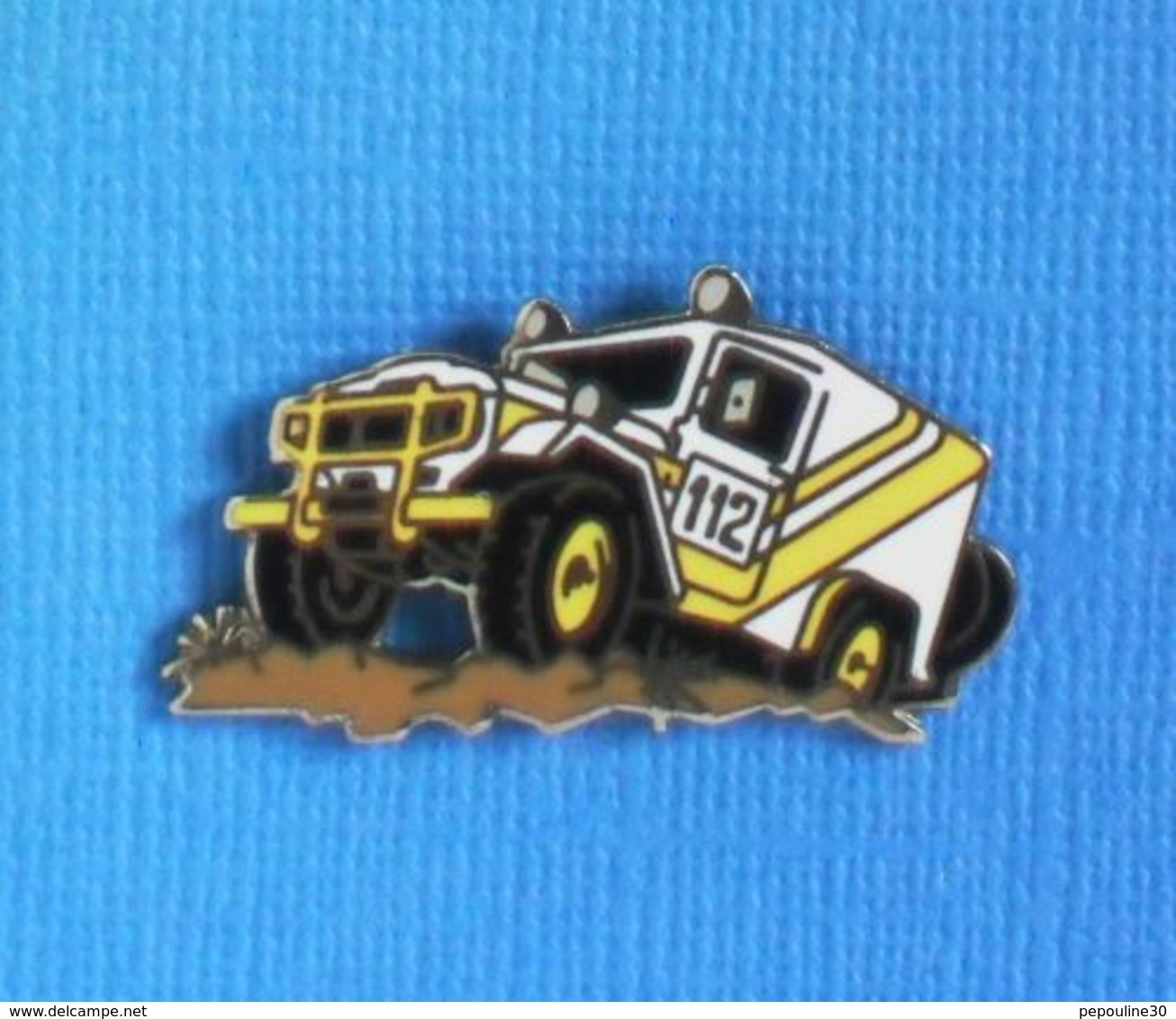 1 PIN'S //  ** RALLYE 4 X 4  LAND CRUISER / N°112 ** . (Démons & Merveilles) - Rallye