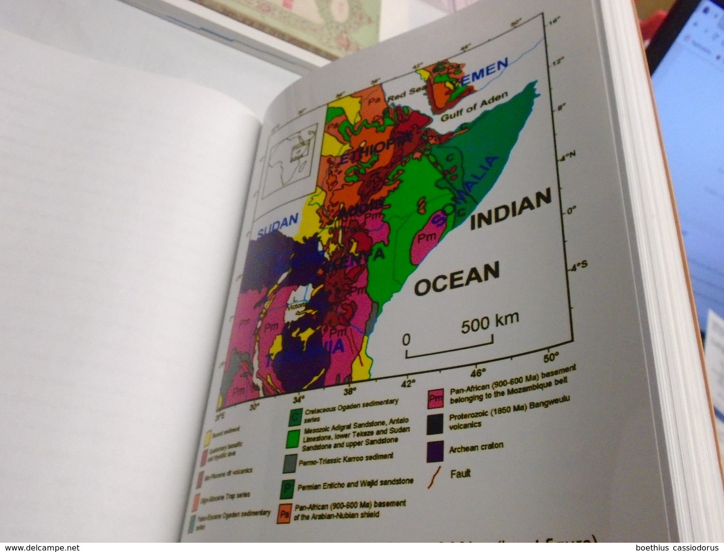 RELATIONS GEOMETRIQUES ENTRE LA TECTONIQUE ET LE VOLCANISME EN ETHIOPIE A L'AIDE DE DONNEES SPATIALES 1997 TESFAYE KORME - Earth Science