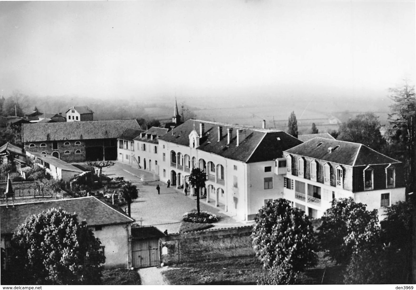 GALAN - Vue Aérienne De L'Hospice Saint-Jean - Cliché M. Guyot - Tirage D'éditeur N&B Non Dentelé - Galan