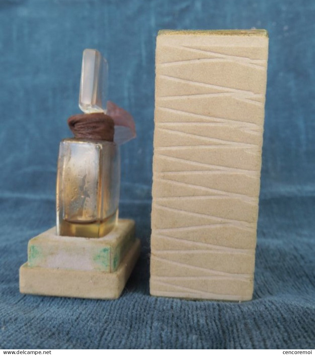 Ancien Flacon à Parfum De Collection, Magie De Lancôme , 1ère Taille - Flakons (leer)