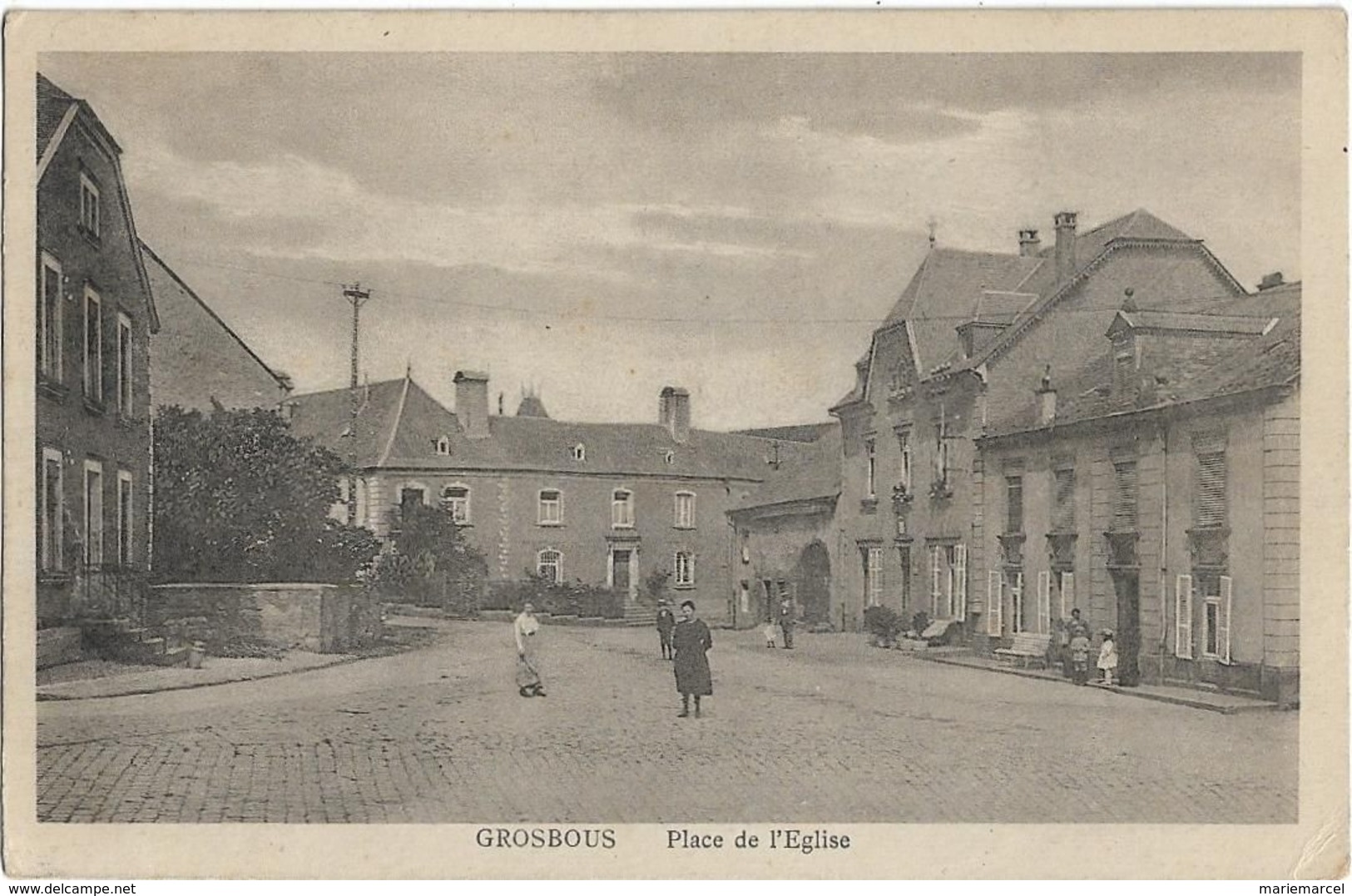 LUXEMBOURG - GROSBOUS - PLACE DE L'EGLISE - Plusieurs Personnes Et Enfants - Other & Unclassified