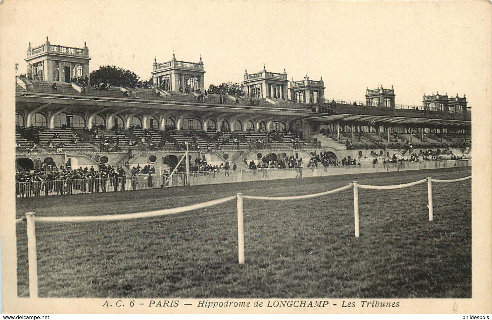 PARIS  HPPODROME De LONGCHAMP  Les Tribunes - Hippisme