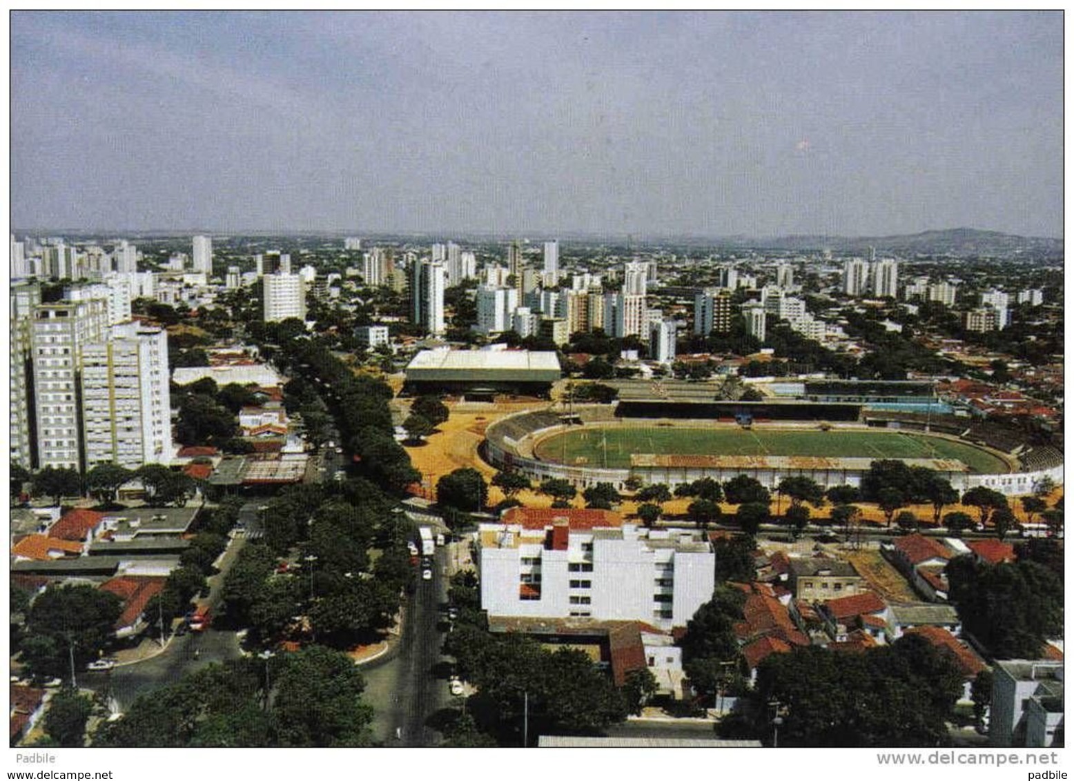 Carte Postale Amérique Du Sud  Brésil  Goiania    Stade De Football  Très Beau Plan - Goiânia