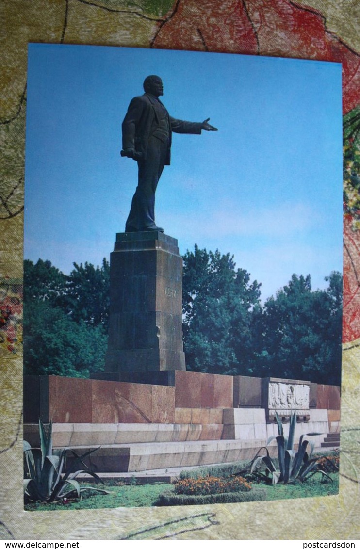 Tajikistan. Dushanbe. Lenin Monument 1982 - Tadjikistan