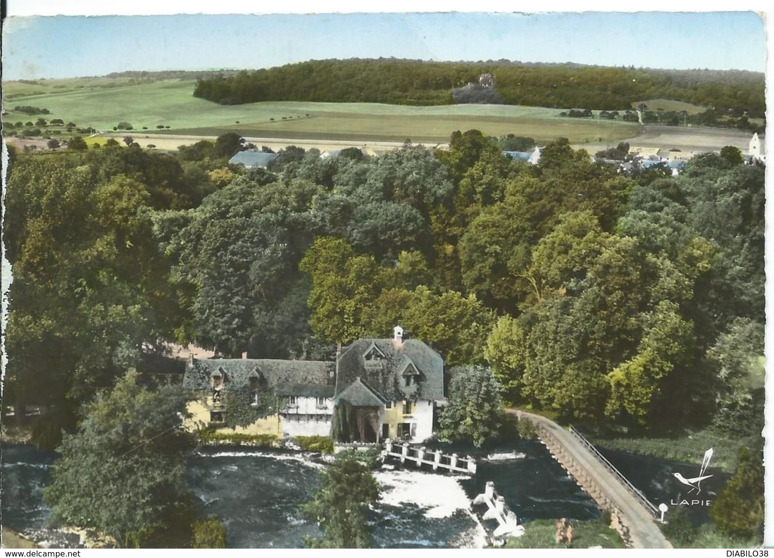 FOURGES   ( EURE ) EN AVION AU DESSUS-DE ...FOURGES ...AUBERGE DU MOULIN - Fourges