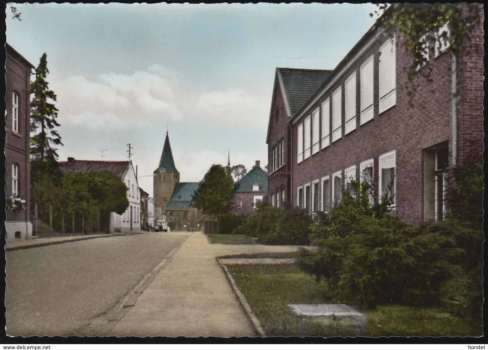 D-41372 Niederkrüchten - Dr. -Lindenmann-Straße Mit Schule Und Kirche - LKW - Mönchengladbach