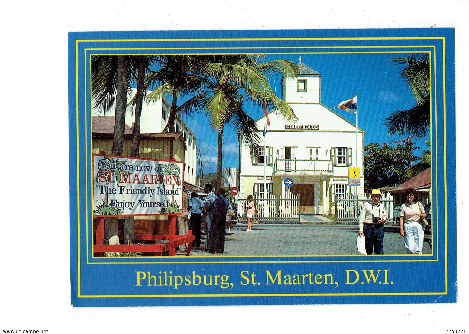 Cpm - Philipsburg, St Maarten, D.W.I. - 1988 - Animation Homme Appareil Photo COURTHOUSE - Saint Martin
