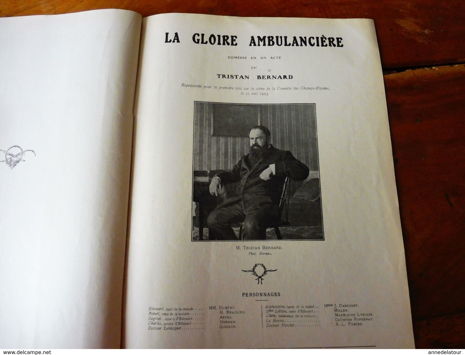 1913 LE TROUBLE-FÊTE bébé surgit dans un ménage bourgeois dont il bouffe la vie,;LA GLOIRE AMBULANCIERE (Tristan Bernard