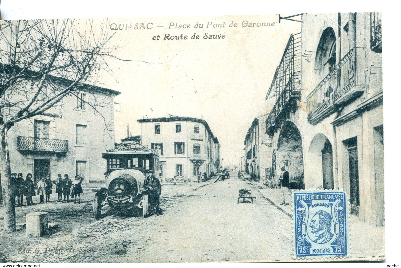 N°615 R -cpa Quissac -place Du Pont De Garonne Et Route De Sauve- Autocar Renault- - Quissac