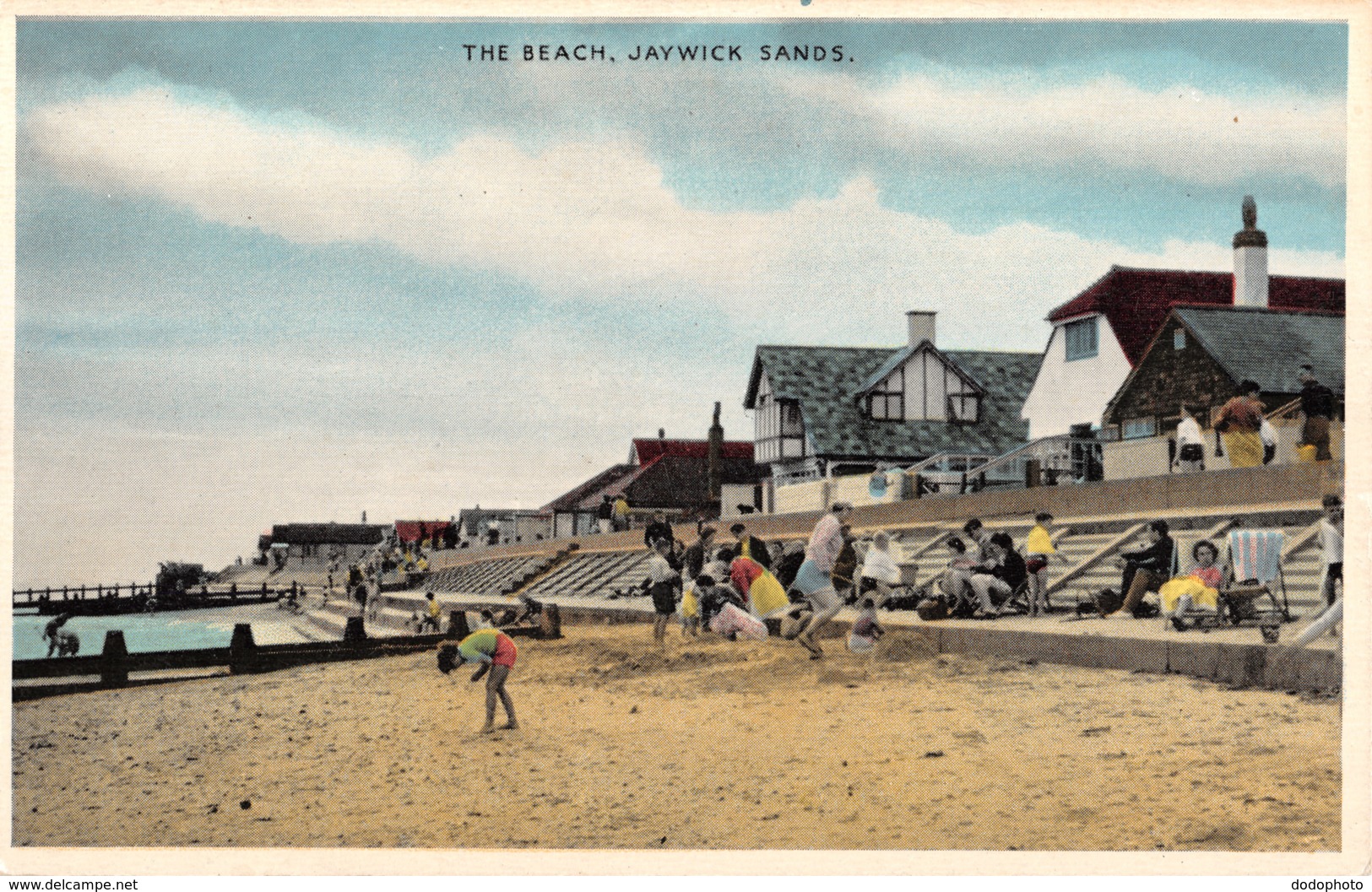 R380325 The Beach. Jaywick Sands. Moore And Laughton - Wereld