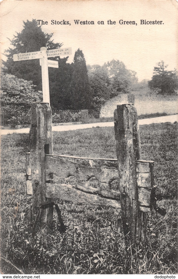 R383271 The Stocks. Weston On The Green. Bicester. French. 1914 - Monde