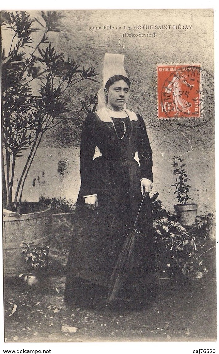 Jeune Fille De La Mothe-saint-héray - La Mothe Saint Heray