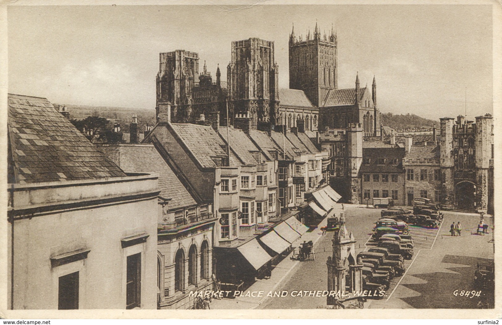 SOMERSET - WELLS - MARKET PLACE AND CATHEDRAL Som300 - Wells