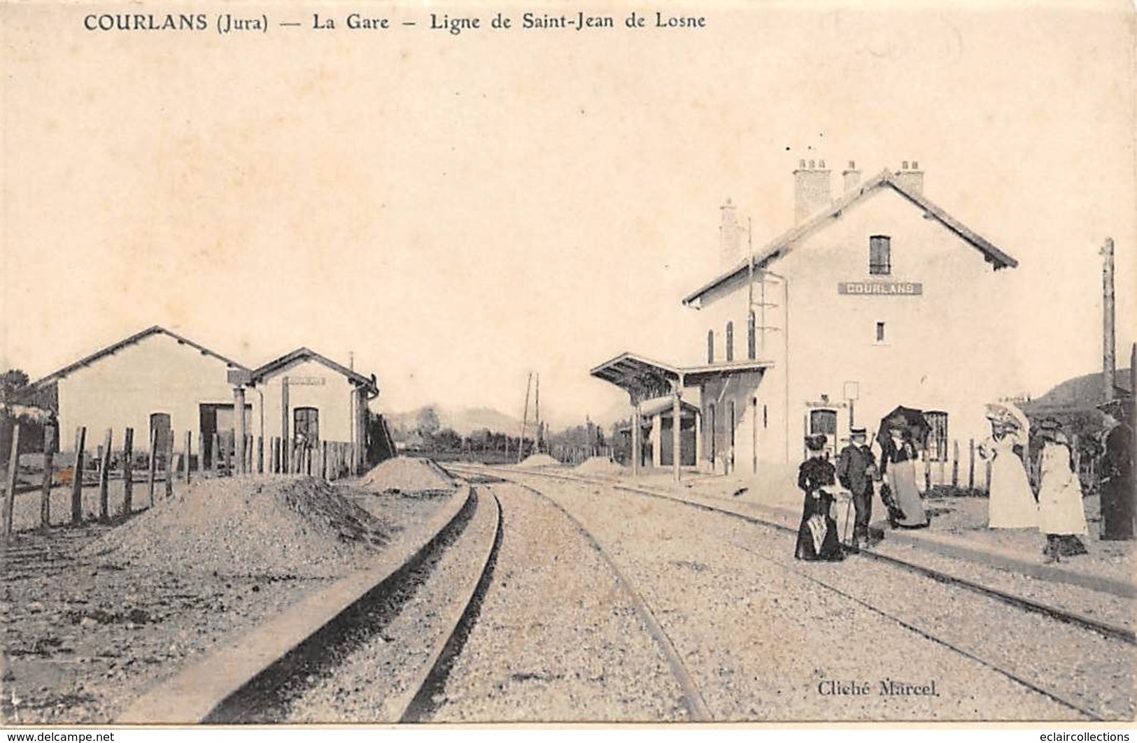 Courlans             39        Intérieur De La Gare        (Décollée Voir Scan) - Autres & Non Classés