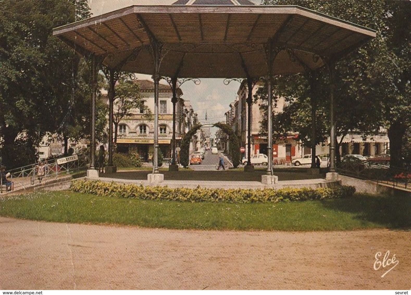 LIBOURNE. - Le Kiosque à Musique . CPM RARE - Libourne