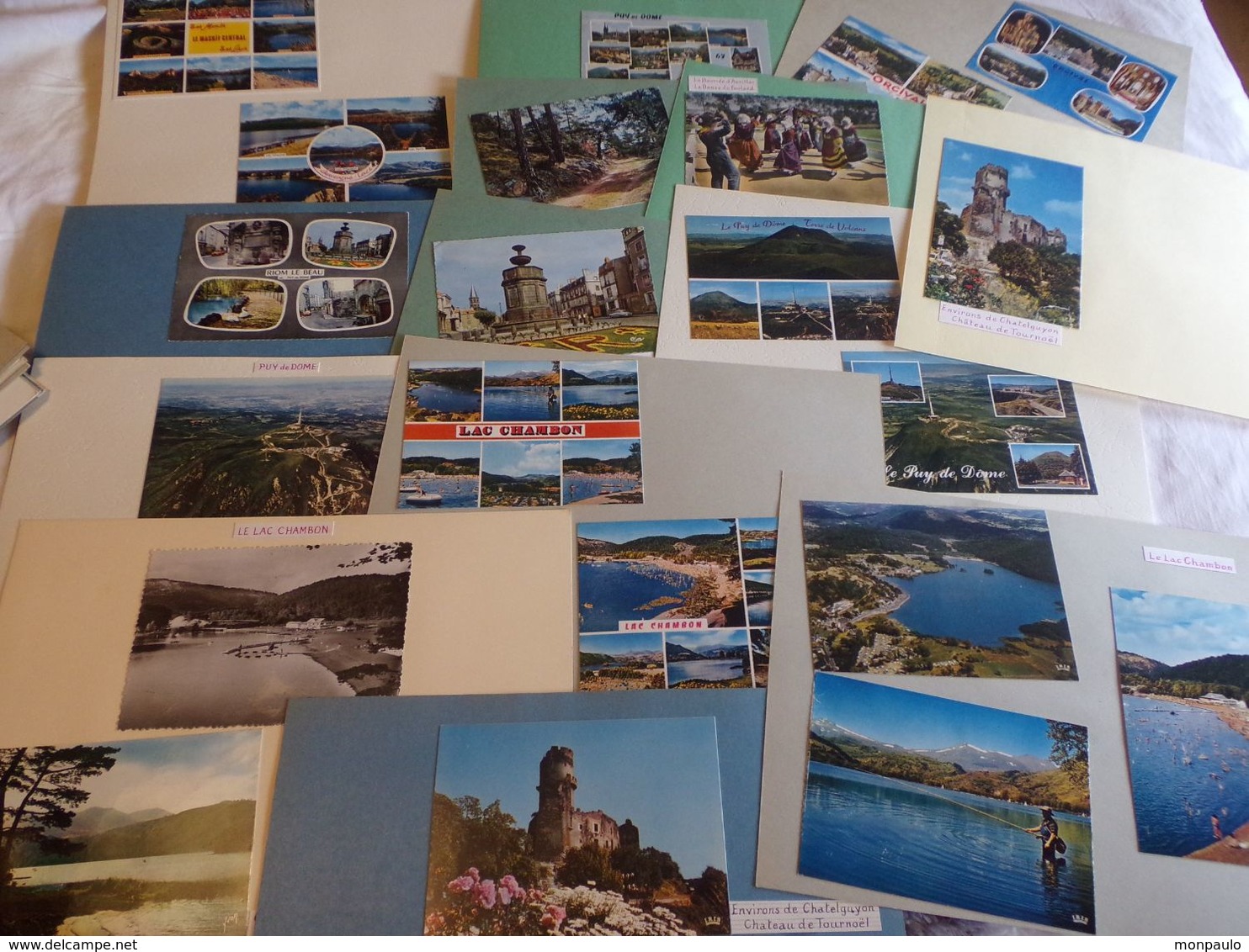63. CPA-CPSM-CPM. Puy-de-Dôme. Lot De 199 Cartes (collées Sur Support Papier) (autres Régions Sur Demande) - 100 - 499 Postcards