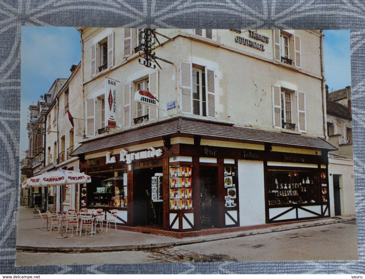 61 ALENÇON LA PYRAMIDE BAR TABAC JOURNAUX - Alencon