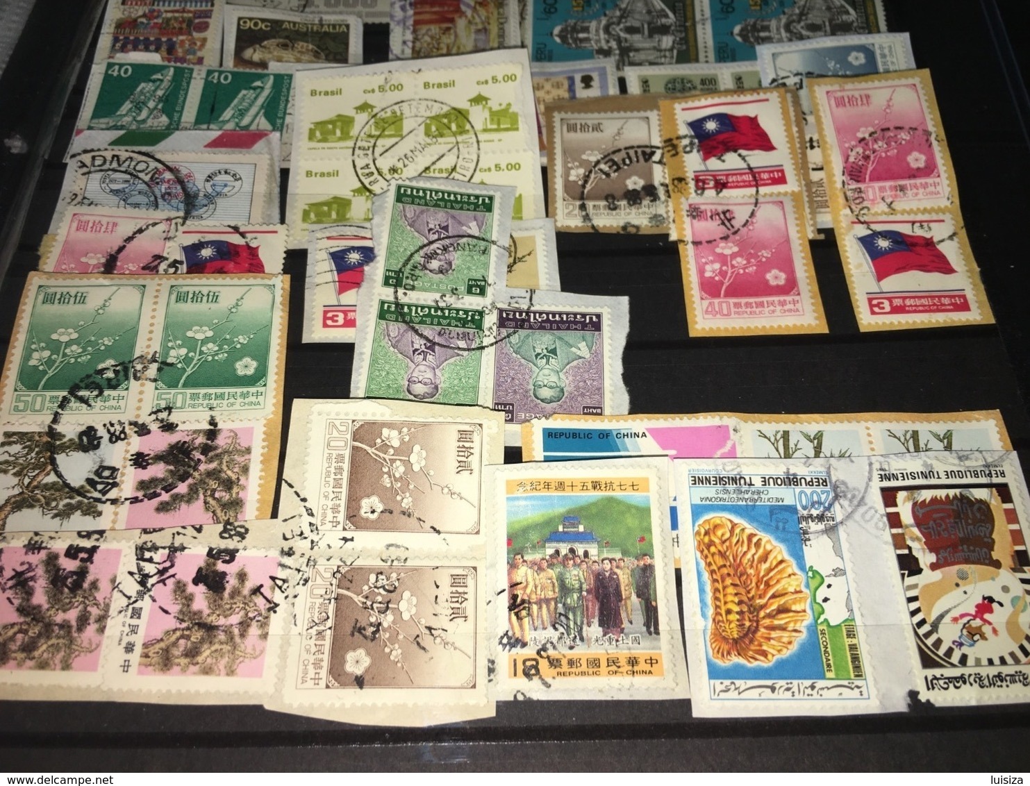 See Photos. Offers Considered  Circulated 114 World stamps lot of   Portugal 42  Belgium 2 Taiwán 8 india 6  brazil 13 p