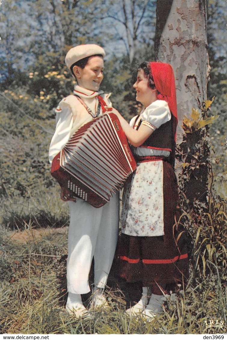 Groupe Folklorique Des Vaillants D'OSSUN - Cantayres Dera Bigorro - Accordéon - Ossun