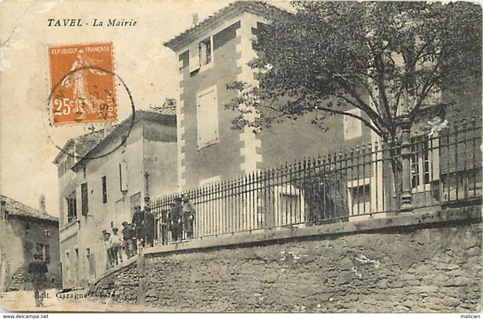 - Puy De Dôme -ref-A860- Tavel - La Mairie - Enfants - - Andere & Zonder Classificatie