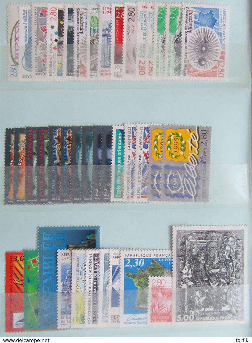 France - Stock De Timbres Modernes Neufs Pour Affranchissement Dont Blocs Et 1 Carnet - Faciale 407,03F Soit 62,05 € - Collections (with Albums)