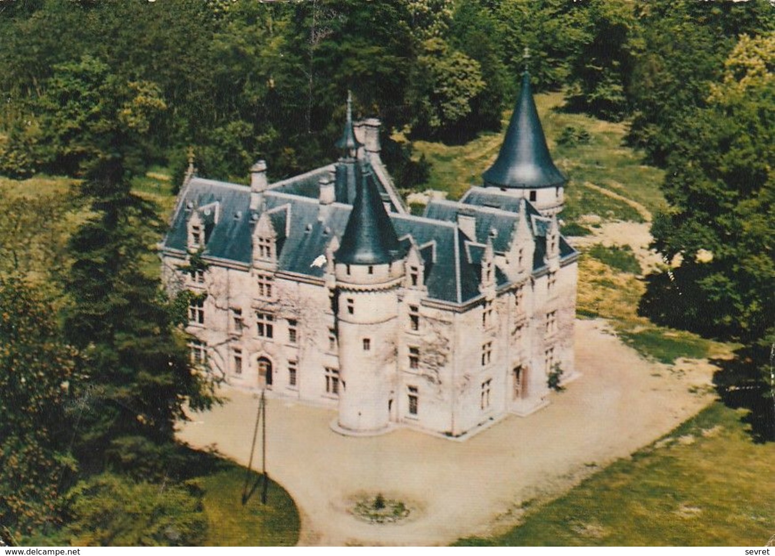 BLANQUEFORT - Château Breillan   . CPM   Rare - Blanquefort