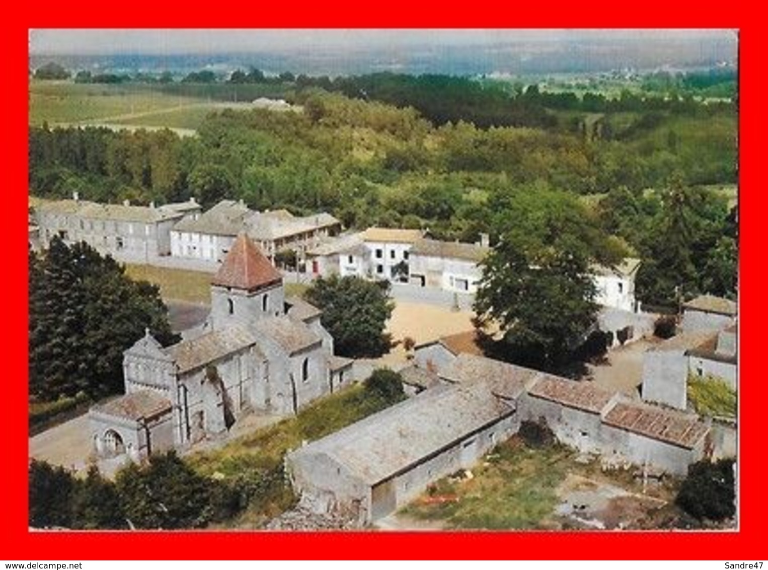 CPSM/gf (33) SAINT-PHILIPPE D'AIGUILLE.  Vue Aérienne Générale. Le Bourg...L089 - Sonstige & Ohne Zuordnung