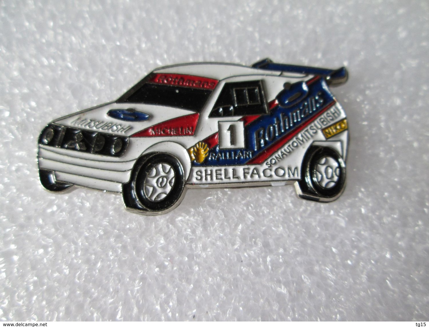 PIN'S   MITSUBISHI  PAJERO  RALLYE RAID  ROTHMANS - Mitsubishi