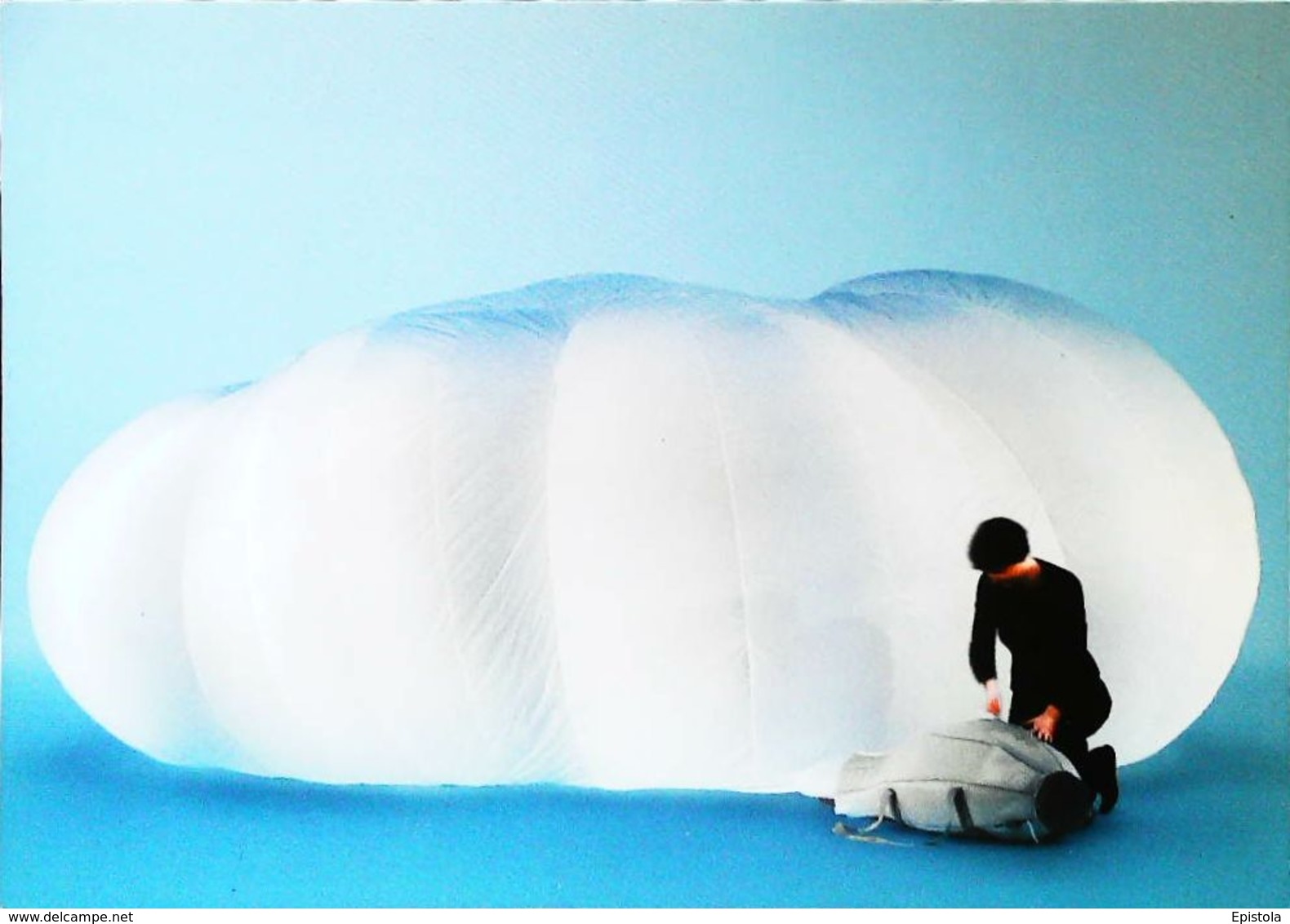 Exposition Centre Cultutrel Suédois à Paris  -Prix Du Design Suédois 2002 - Objet Lié Au Parachutisme - Parachutisme