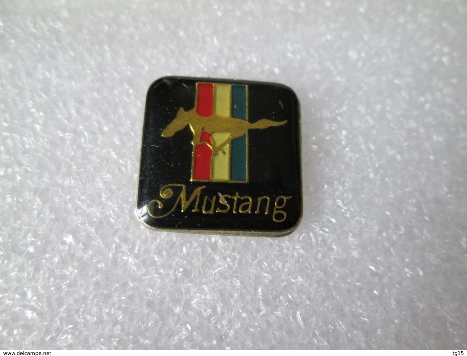 PIN'S  LOGO   MUSTANG   FORD - Ford