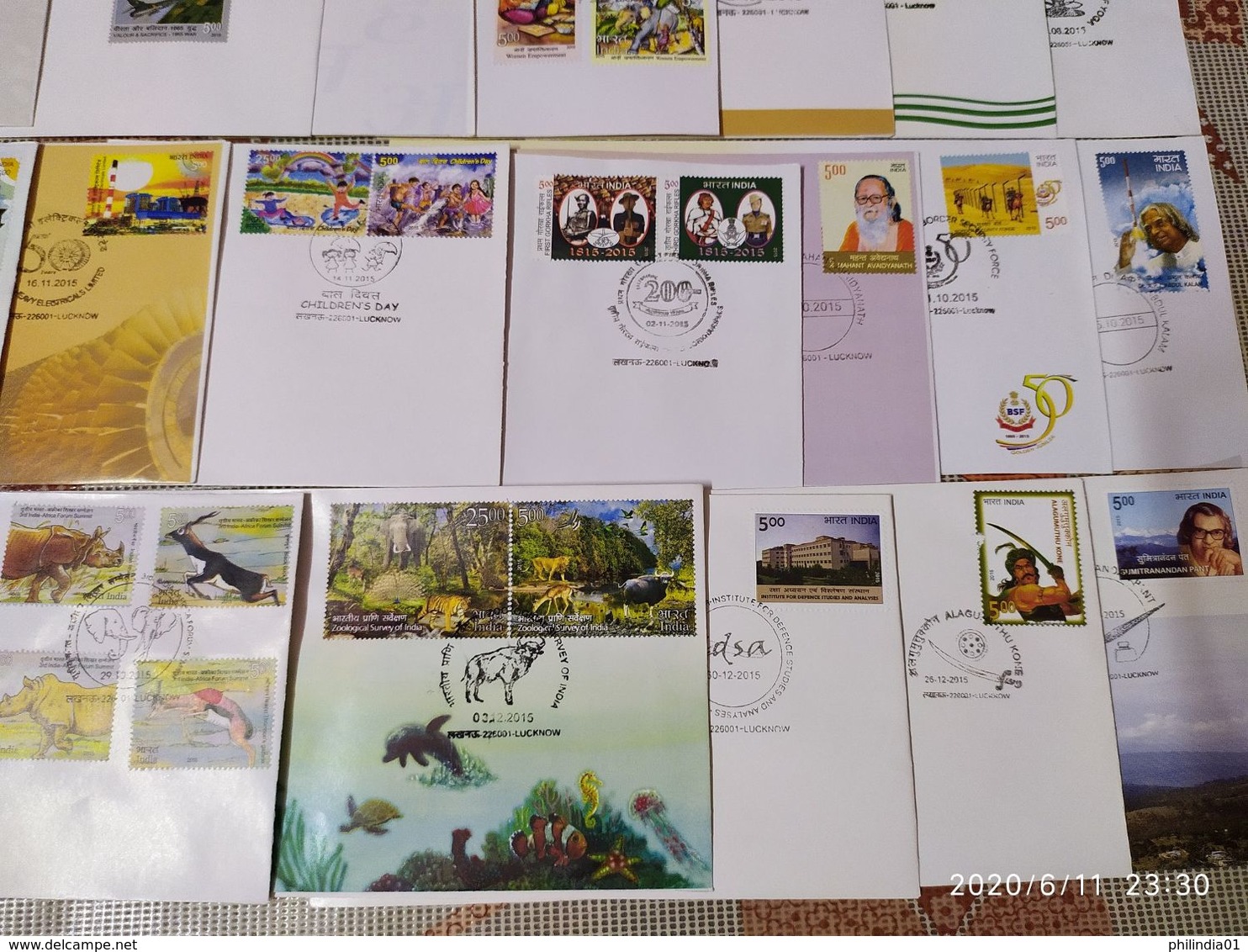 India 2015 Year Pack Of 30 FDCs On Mahatma Gandhi Joints Issue Space Wildlife Animals Military - Años Completos