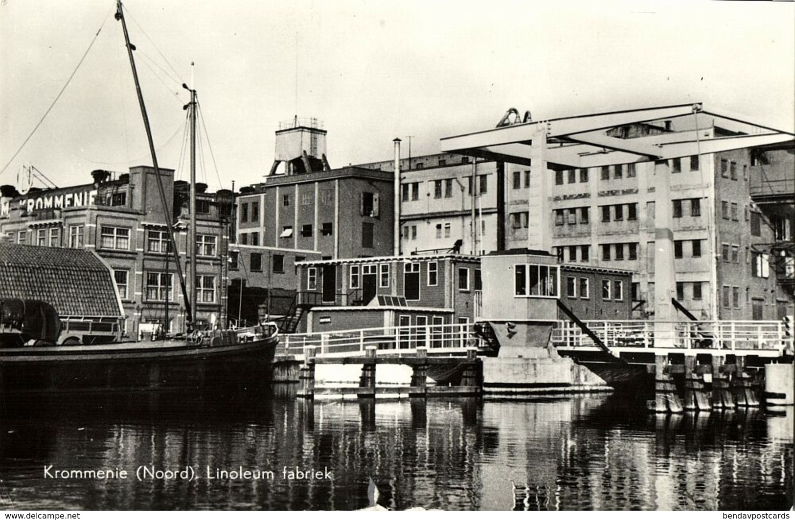 Nederland, KROMMENIE, Linoleum Fabriek (1966) Ansichtkaart - Krommenie