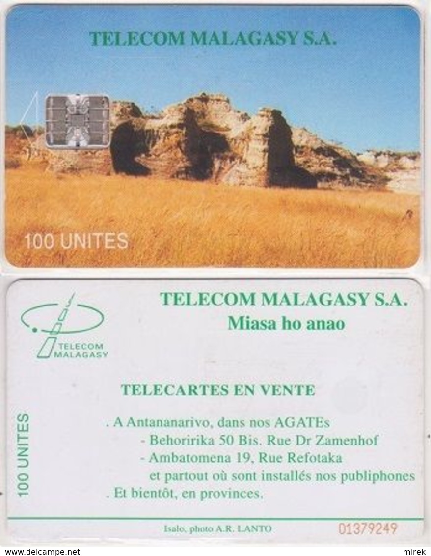 128/ Madagascar; P9. Isalo, CN Yellow, Very Few Issue 10.000 Ex. - Madagaskar