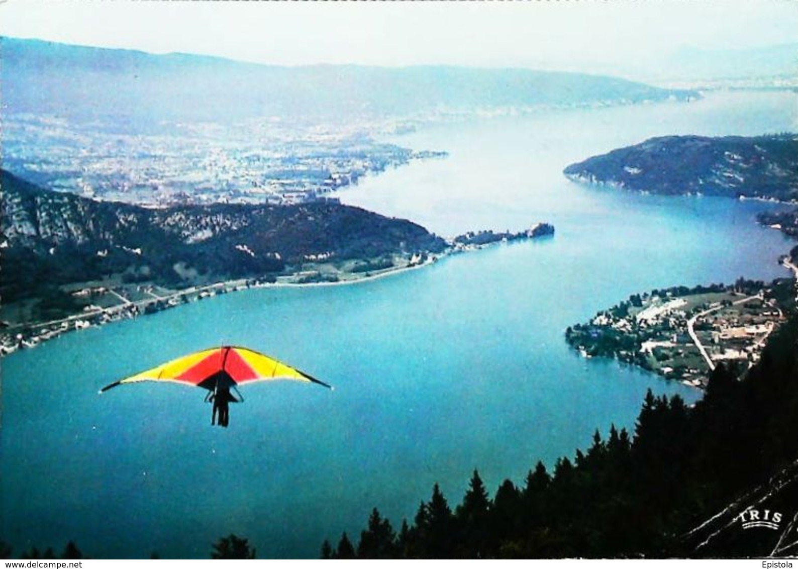 1980s  Deltaplane (Hang Gliding - Deltavliegen) - FRANCE Lac D'Annecy (Pli En Coin) - Parachutespringen