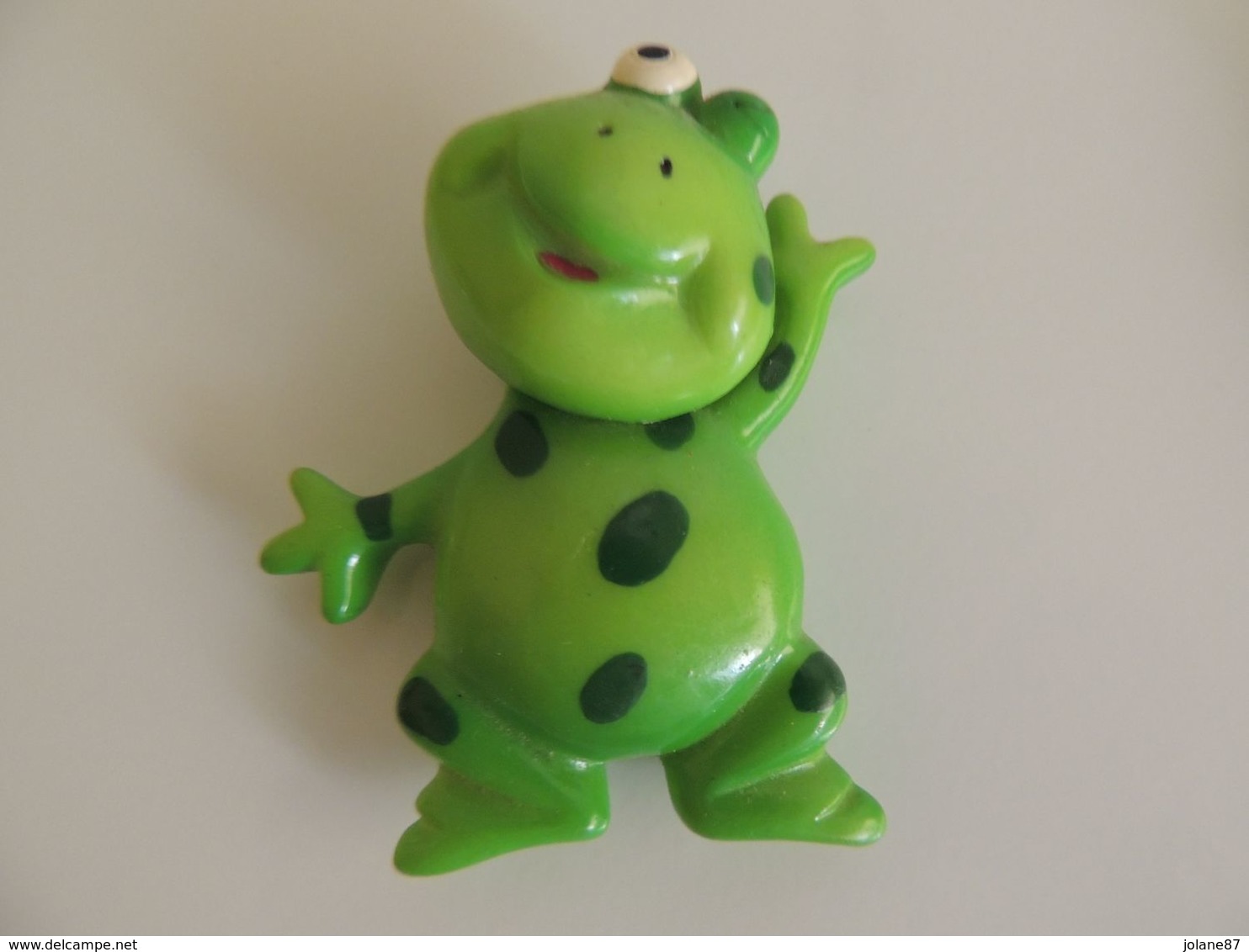 MAGNET       GRENOUILLE    TETE SUR PETIT RESSORT - Animaux & Faune