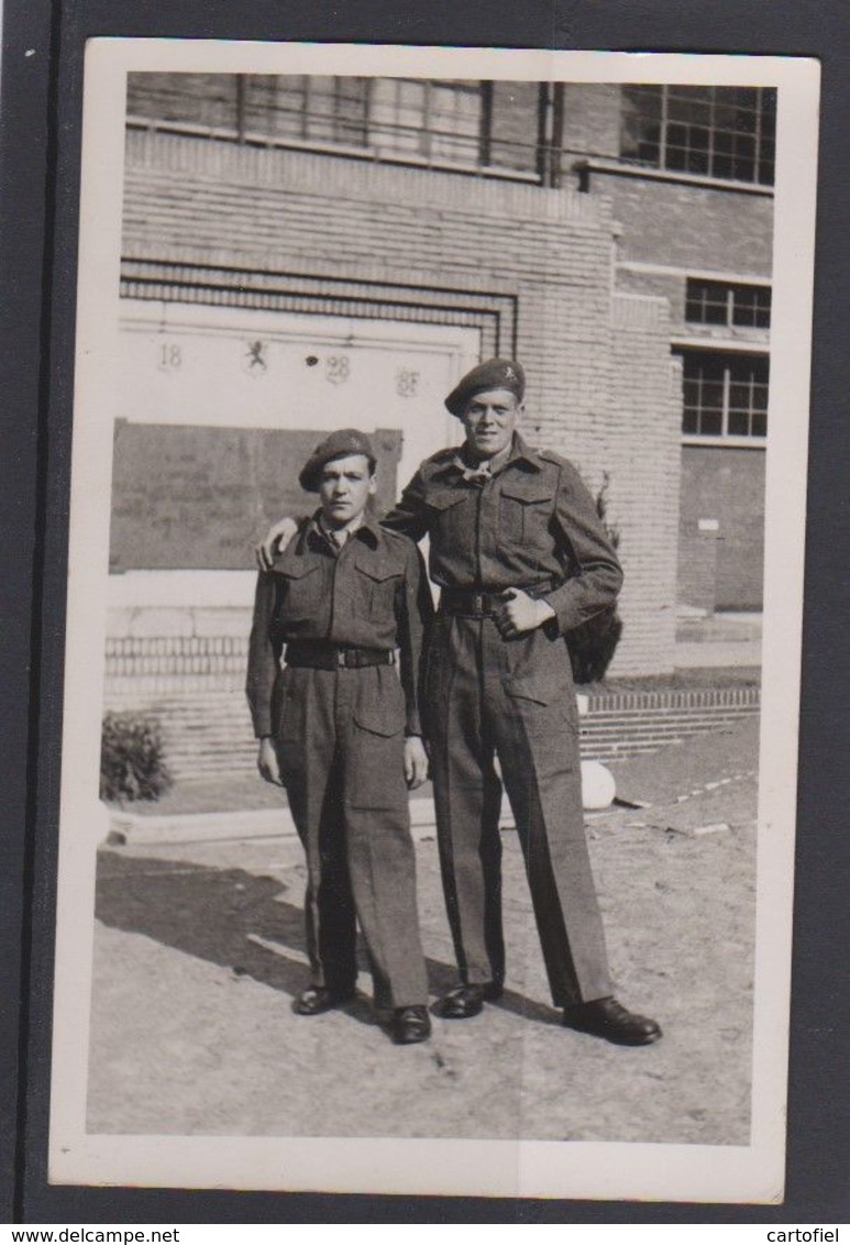 TURNHOUT-FOTOKAART-KAZERNE-SOLDATEN-GEDENKSTEEN-STEMPEL-FOTOGRAAF-WIJNEN-APPELS-KORTE VELDSTRAAT-ZIE 2 SCANS - Turnhout