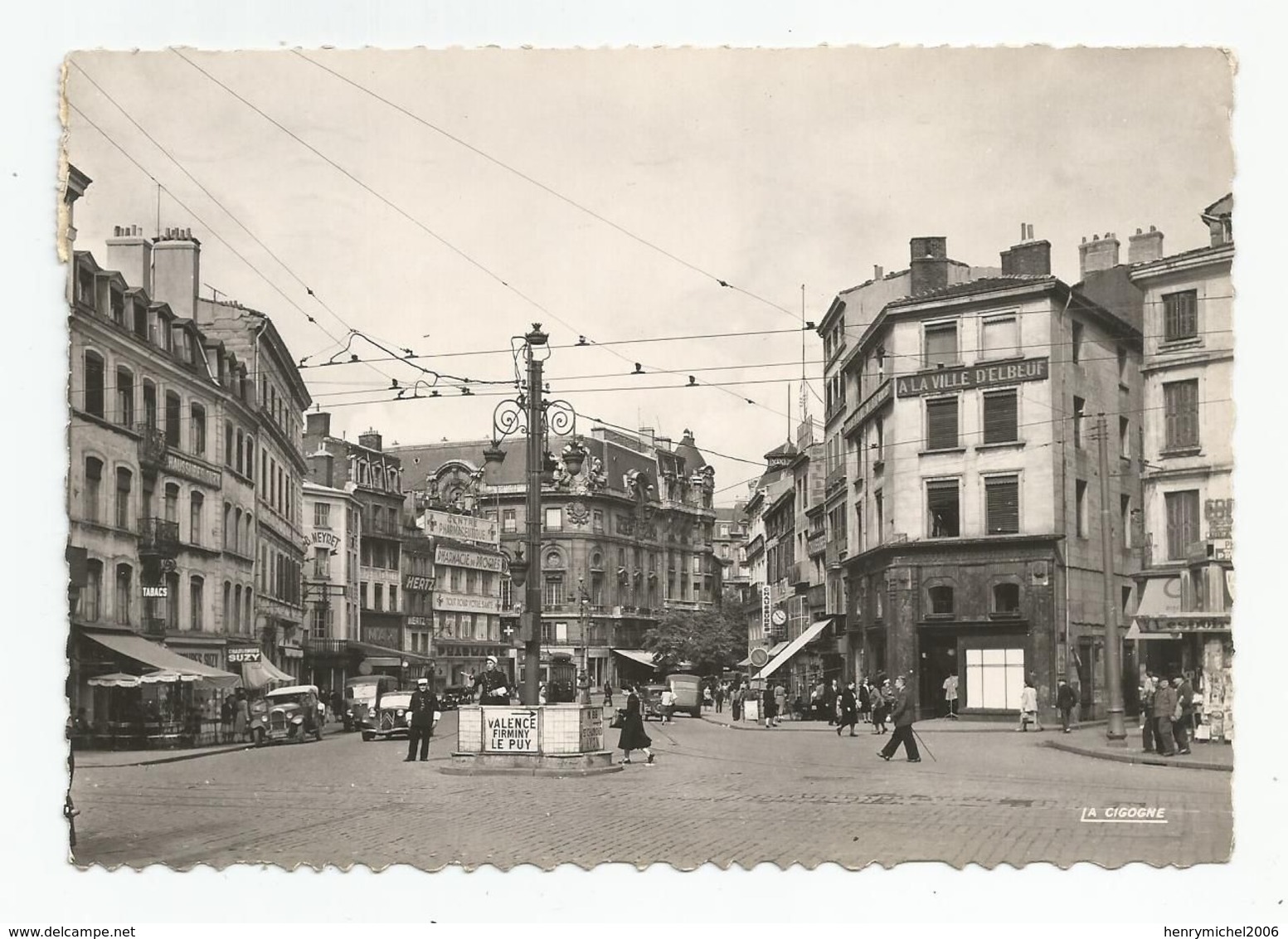 42 St étienne Place Du Peuple Et Hotel Des Ingénieurs Agent De Police De La Circulation Ed La Cigogne - Saint Etienne