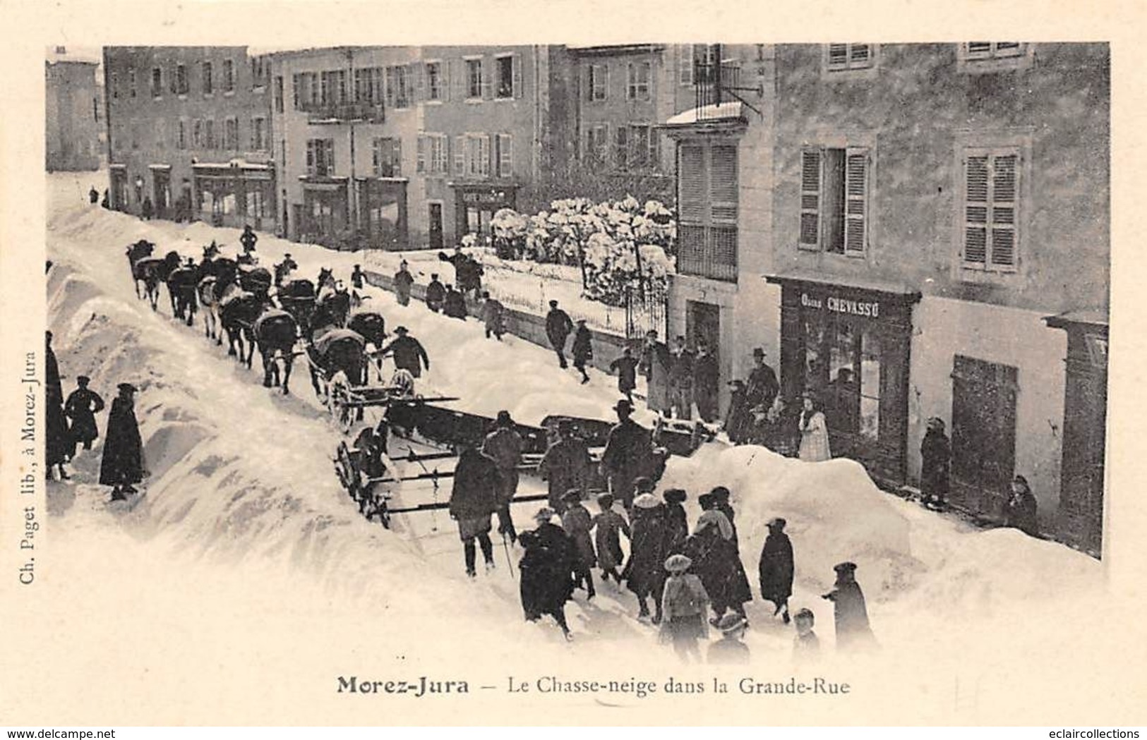 Morez       39        Le Chasse Neige Dans La Grande Rue      ( Voir Scan) - Morez