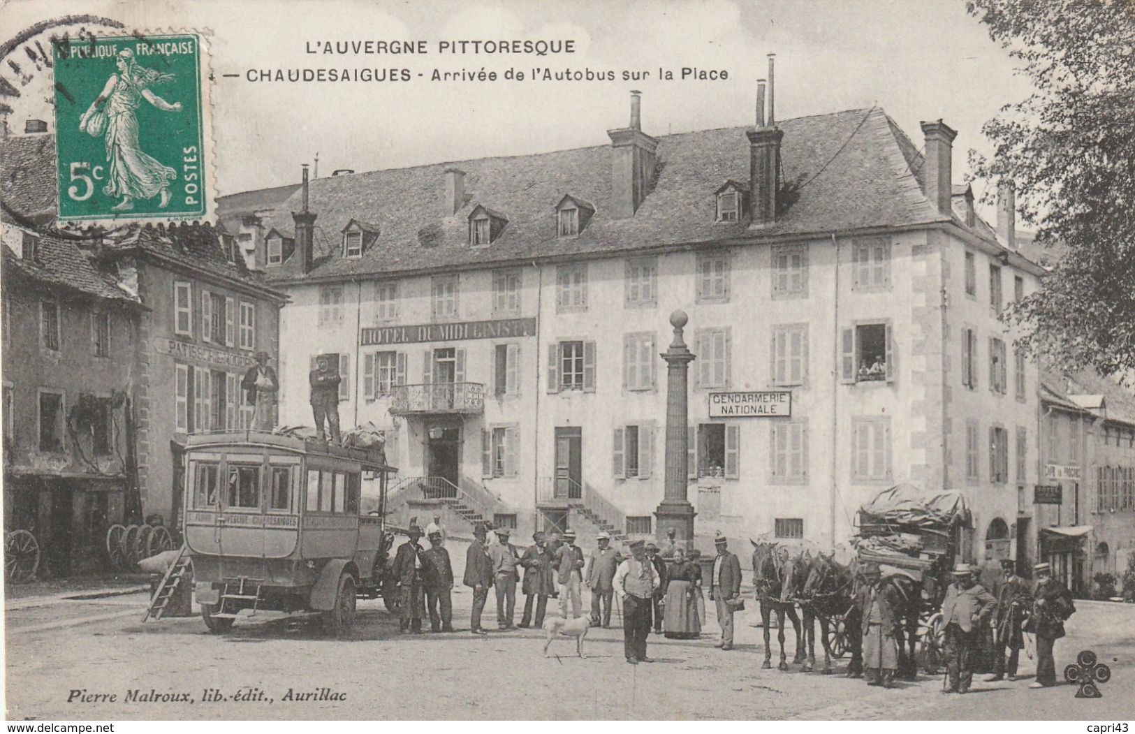 15 CHAUDES AIGUES  Arrivee Autobus - Autres & Non Classés