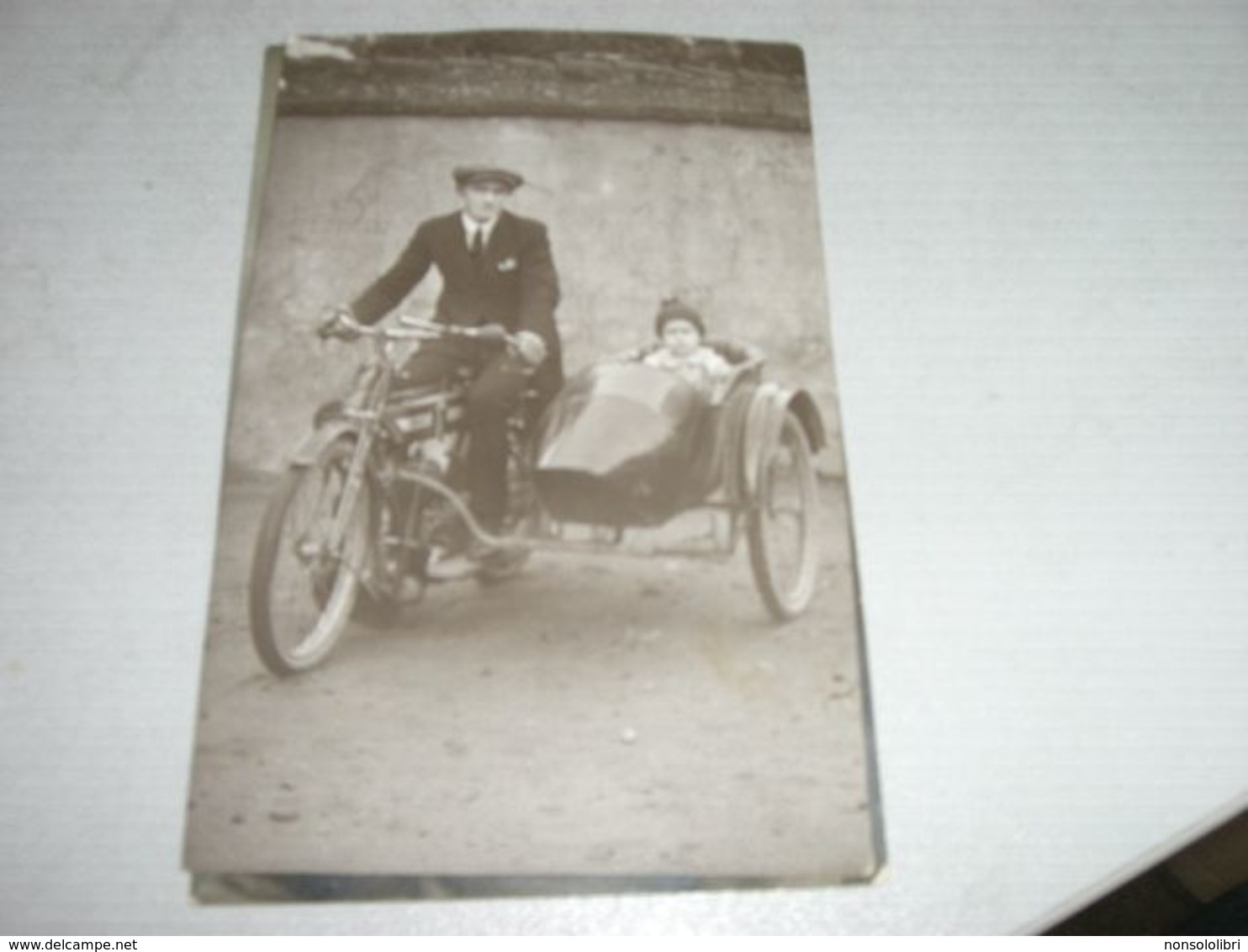 CARTOLINA FOTOGRAFICA RAFFIGURANTE UN SIDECAR 1922 - Moto