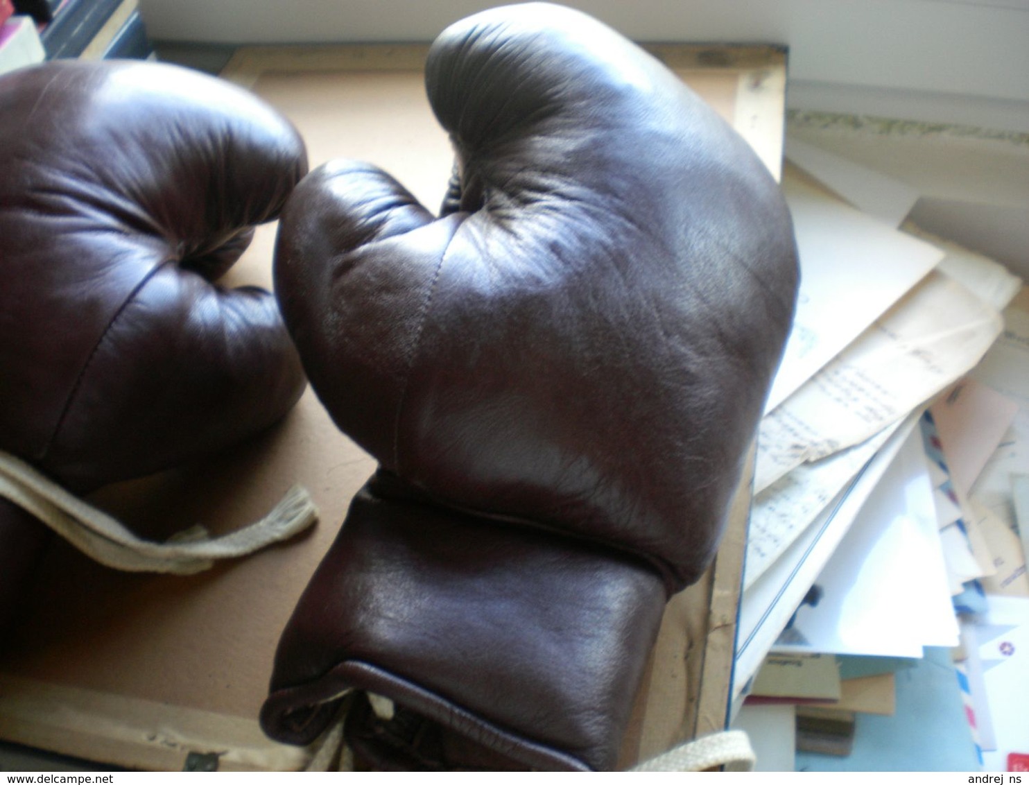 Old Boxing gloves, Excellent condition