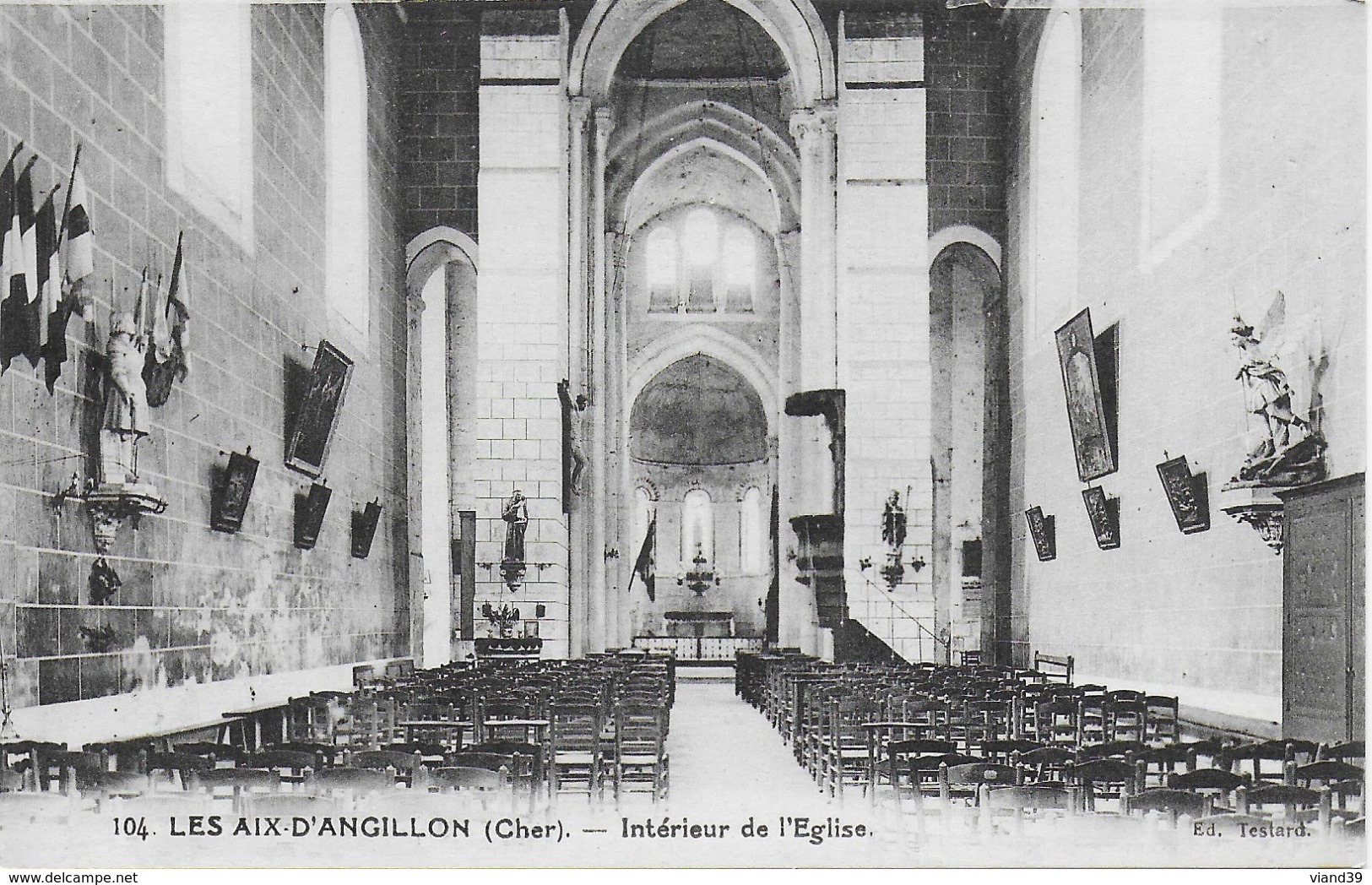 Les Aix D'Angillon - Intérieur De L'église - Les Aix-d'Angillon