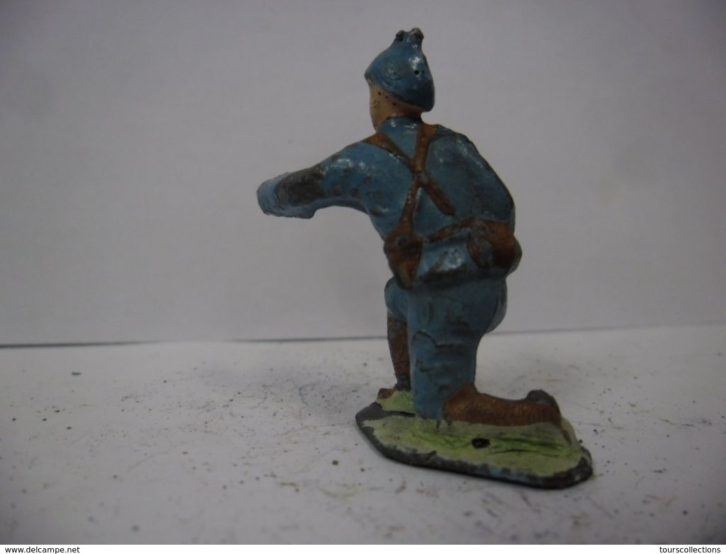 FIGURINE SOLDAT - MILITAIRE GUERRE - GM LR DC HR PLOMB CREUX CBG ? - Soldats De Plomb