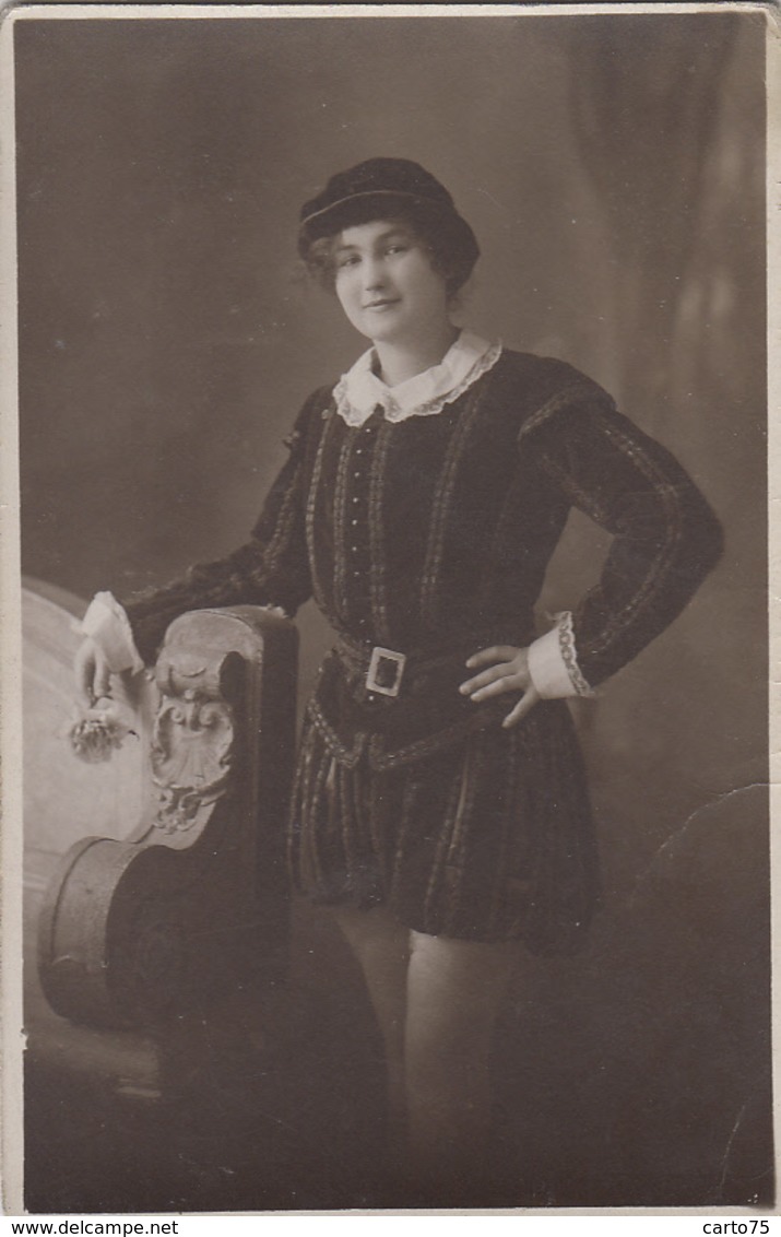 Fêtes - Carnaval - Carte-photo - Jeune Fille Déguisement - Jeune Noble - Février 1920 - Mode - Karneval - Fasching