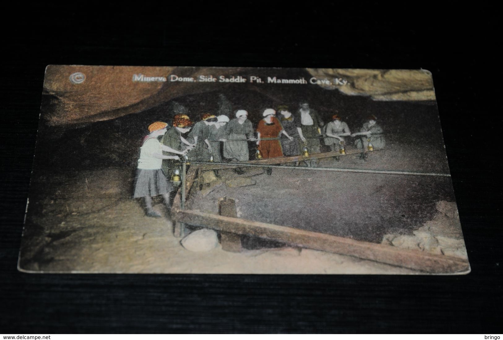 16064-          KENTUCKY, MAMMOTH CAVE, MINERVA DOME, SIDE SADDLE PIT - Mammoth Cave