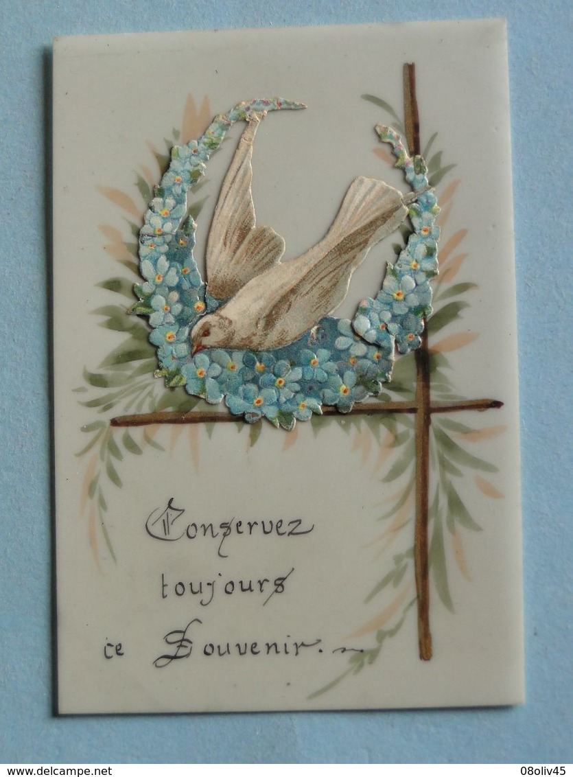 Carte FANTAISIE Celluloïd - Colombe Et Fleurs Relief Ajoutis  " Conservez Toujours Ce Souvenir " - Autres & Non Classés